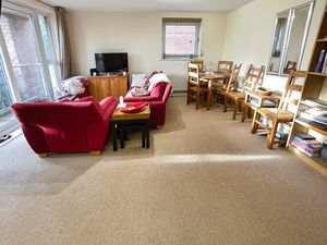 Lounge dining area- click for photo gallery